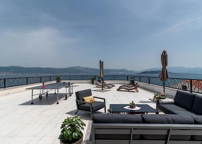 Adria Beach House - Lavendar